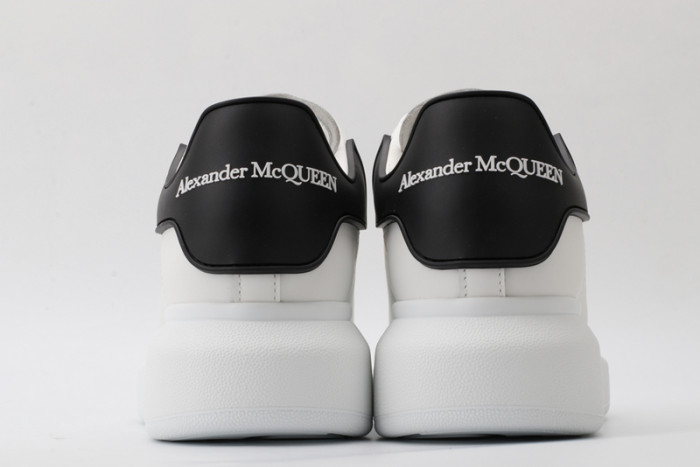 alex mcqu sneakers