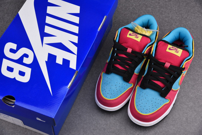 nike dunk sb low ms. pacman 313170-461