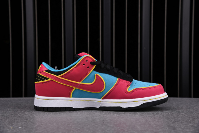 nike dunk sb low ms. pacman 313170-461