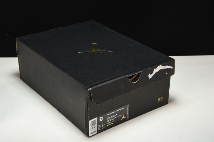 jordan 11 retro low university blue (2017) 528895-106