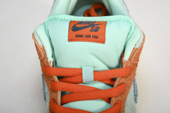 nike sb dunk low “noise aqua” dv5429-800