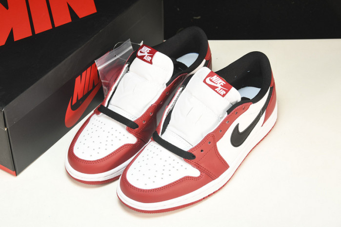jordan 1 retro low chicago 705329-600