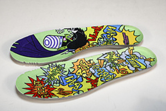 the powerpuff girls x nike sb dunk low “bubbles” fz8319-300