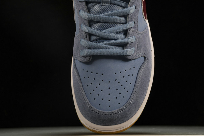 nike sb dunk low philadelphia phillies dq4040-400