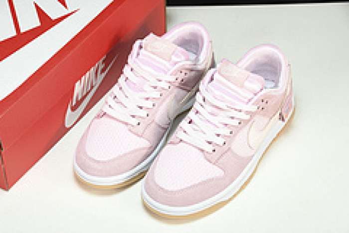 nike dunk low teddy bear dz5318-640
