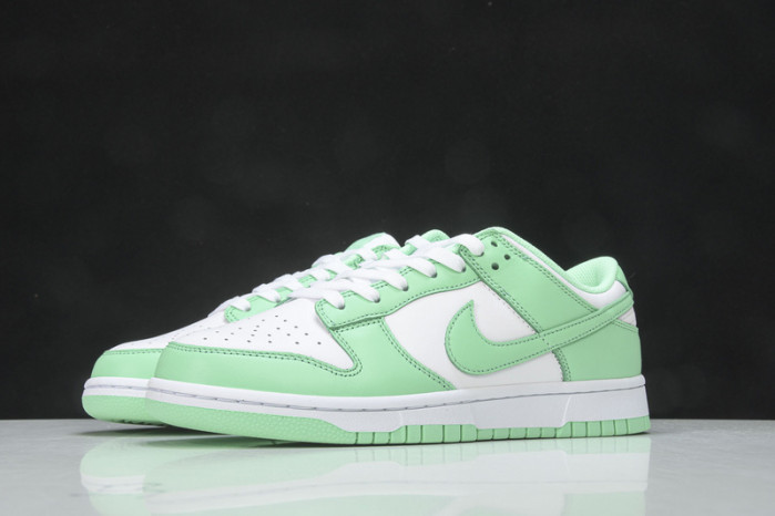 nike dunk low ＂green glow＂dd1503-105