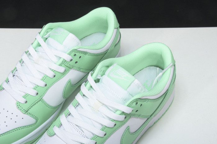nike dunk low ＂green glow＂dd1503-105