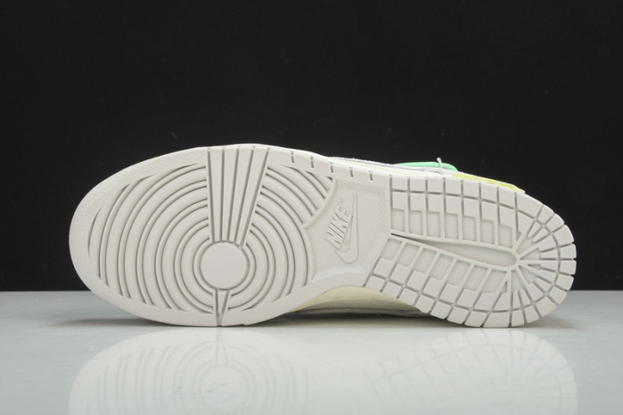 nike dunk low of lot 14 of 50 dj0950-106