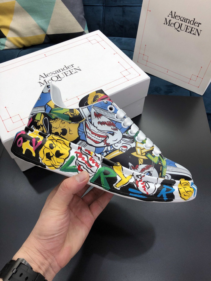 alex mcqu sneakers