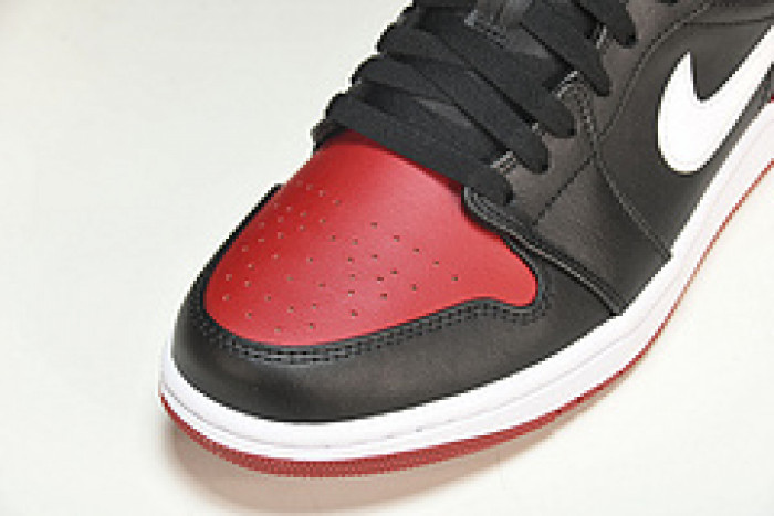 jordan 1 low “alternate bred toe” 553558-066