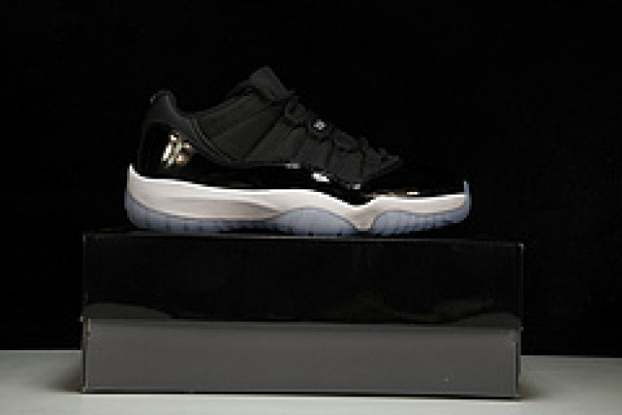air jordan 11 “space jam" fv5104-004