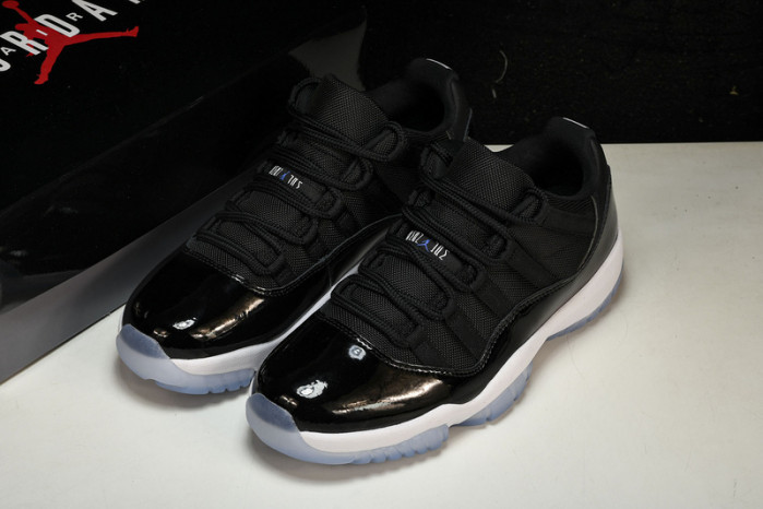 air jordan 11 “space jam" fv5104-004