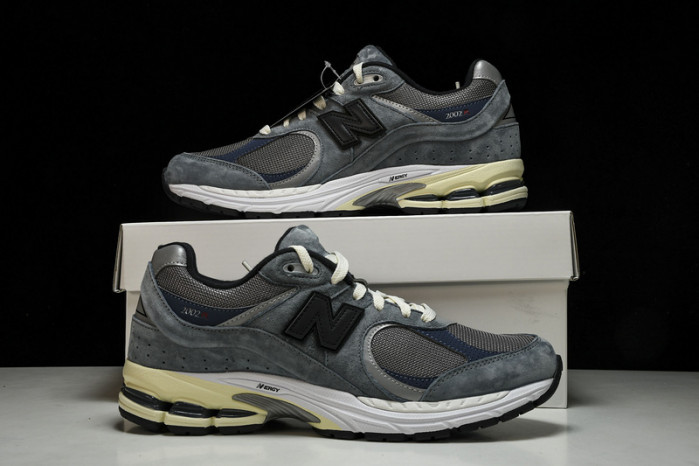 jjjjound x new balance nb 2002r m2002ru2