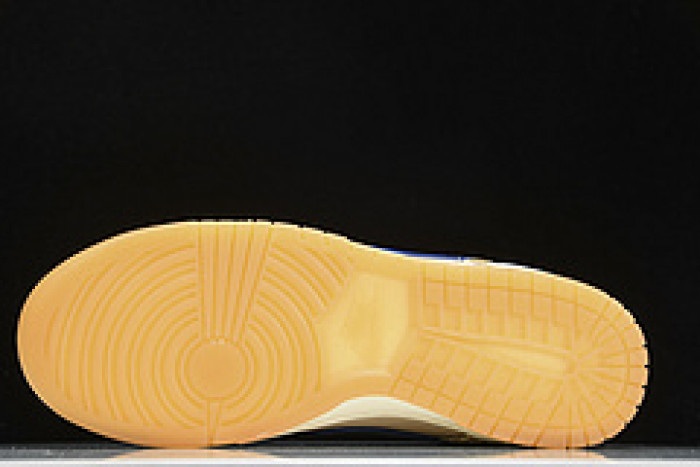 nike dunk low “sesame” dz4853-200