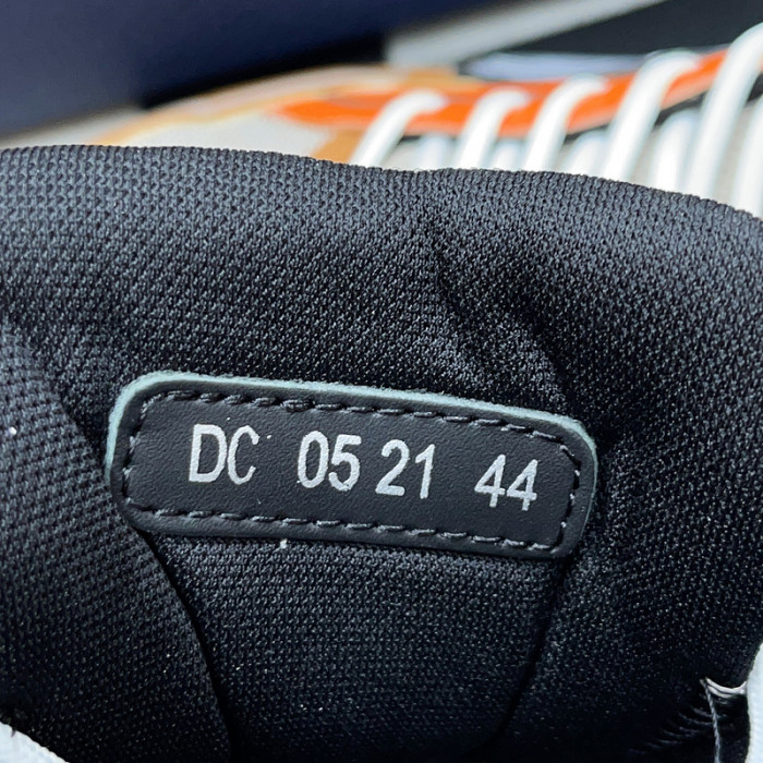 dr b30 trainer sneaker