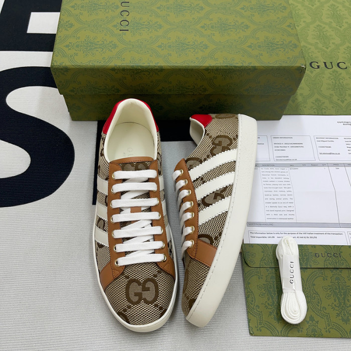 ad low-top sneaker 90628