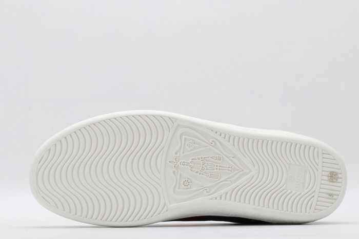 gi ace embroidered low-top sneaker h903p105