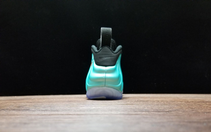 nike air foamposite pro “island green” metallic platinum mens 624041-303