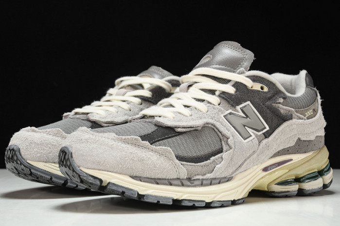 new balance 2002r protection pack rain cloud m2002rda