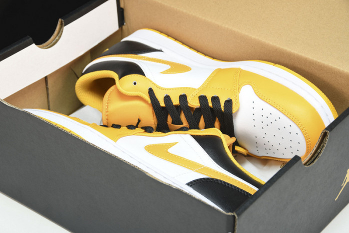 jordan 1 low taxi 553558-701